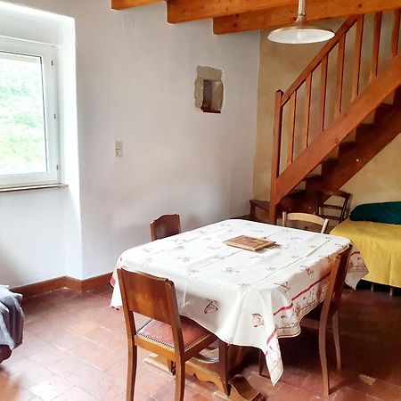 Gites 4 A 5 Personnes Saint-Rome-de-Tarn Bagian luar foto